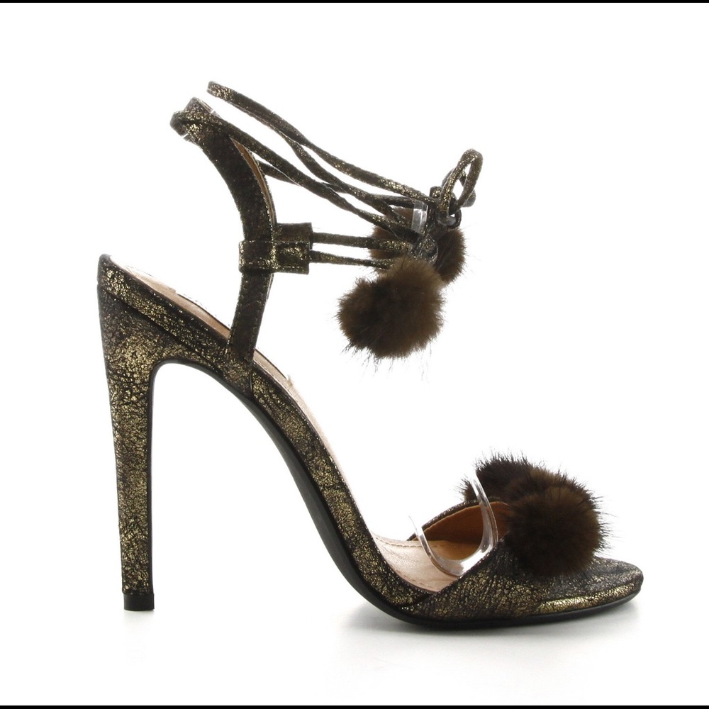 Heels - Picture 1 of 1